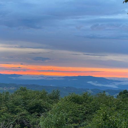 102 Arrow Wood Rd By Carolina Stays Beech Mountain Exterior foto